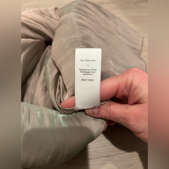 ELIZABETH & JAMES Gold Layered Sleeveless Top Tank / Size XS / - Picture 8 of 9